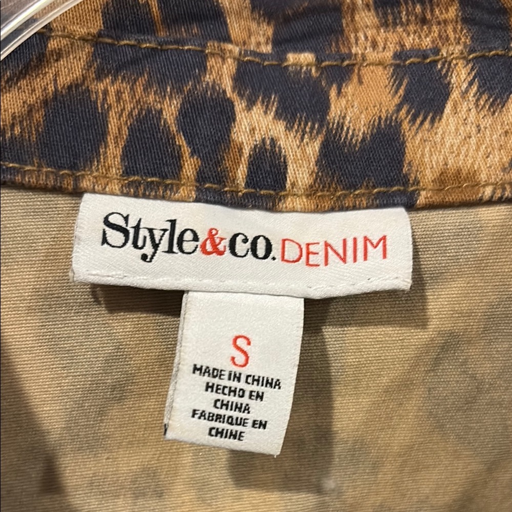 NEW! Style & Co. Leopard Print Jean Jacket in Brown and Black - Picture 2 of 8